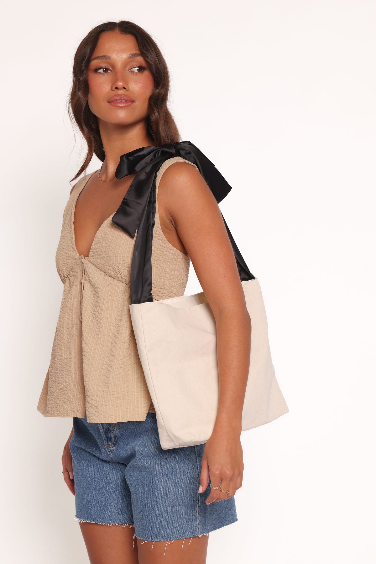 Amity Bow Bag - White